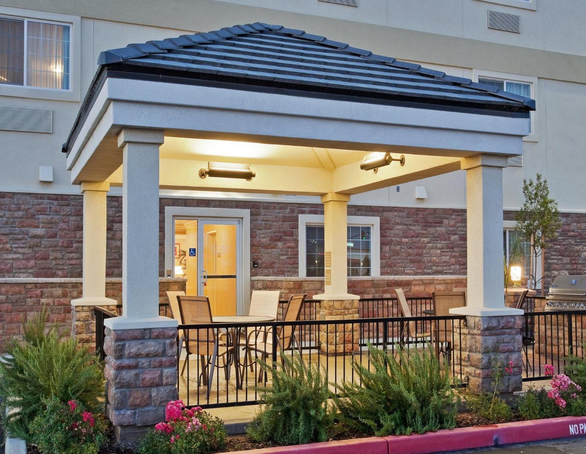 Candlewood Suites Turlock By Ihg Luaran gambar